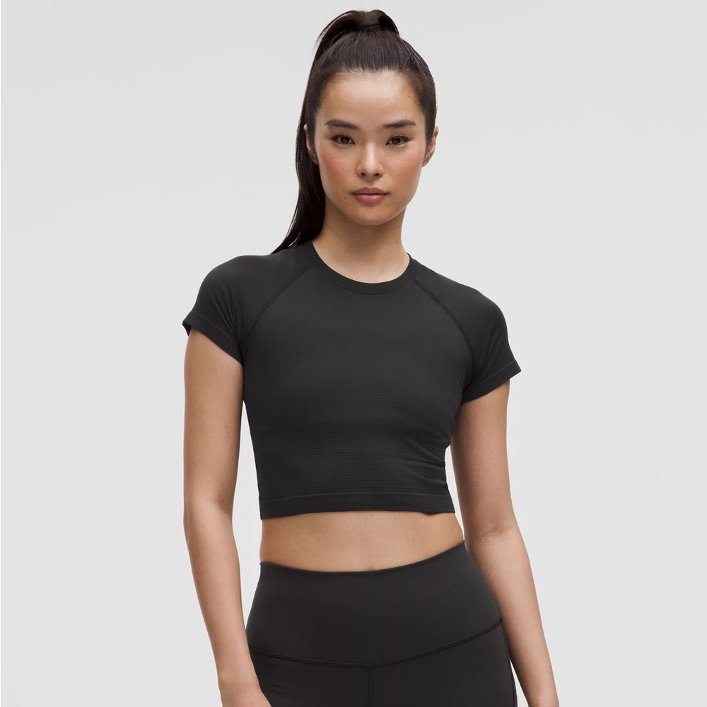 lululemon black Cropped Swiftly Tee